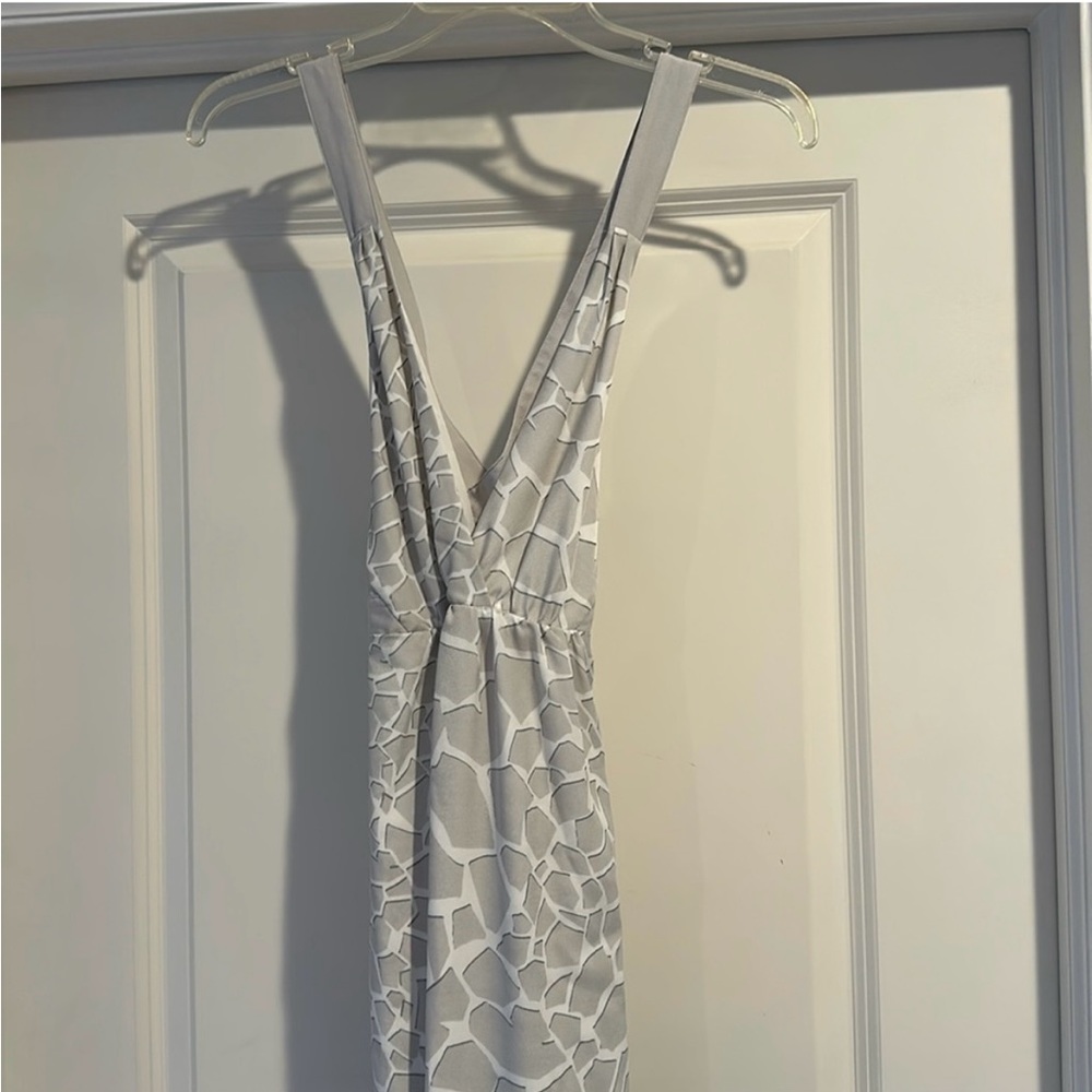 EUC Armani Exchange Giraffe Print Grey and White Textured Maxi Dress